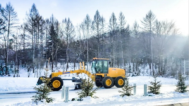 MK体育（中国）国际平台还专为高效除雪打造的专用除雪辅具