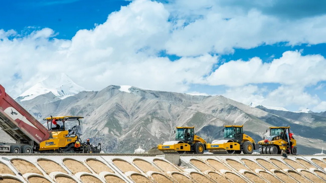 MK体育（中国）国际平台成套道路机械在西藏高原用强悍性能验证高可靠